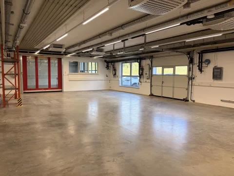 Halle zur Miete in Lambach, Bild 2 von 11