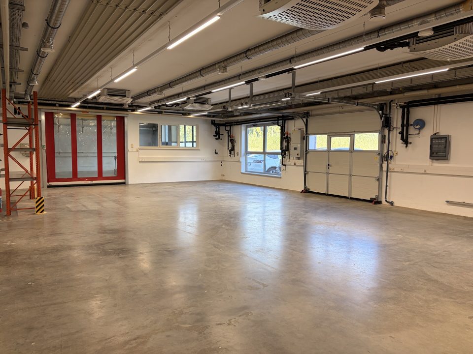 Halle zur Miete in Lambach, Bild 2 von 11