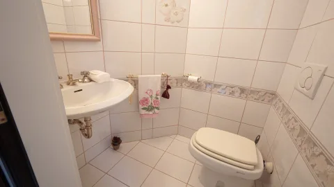 WC OG, Einfamilienhaus in Vöcklabruck