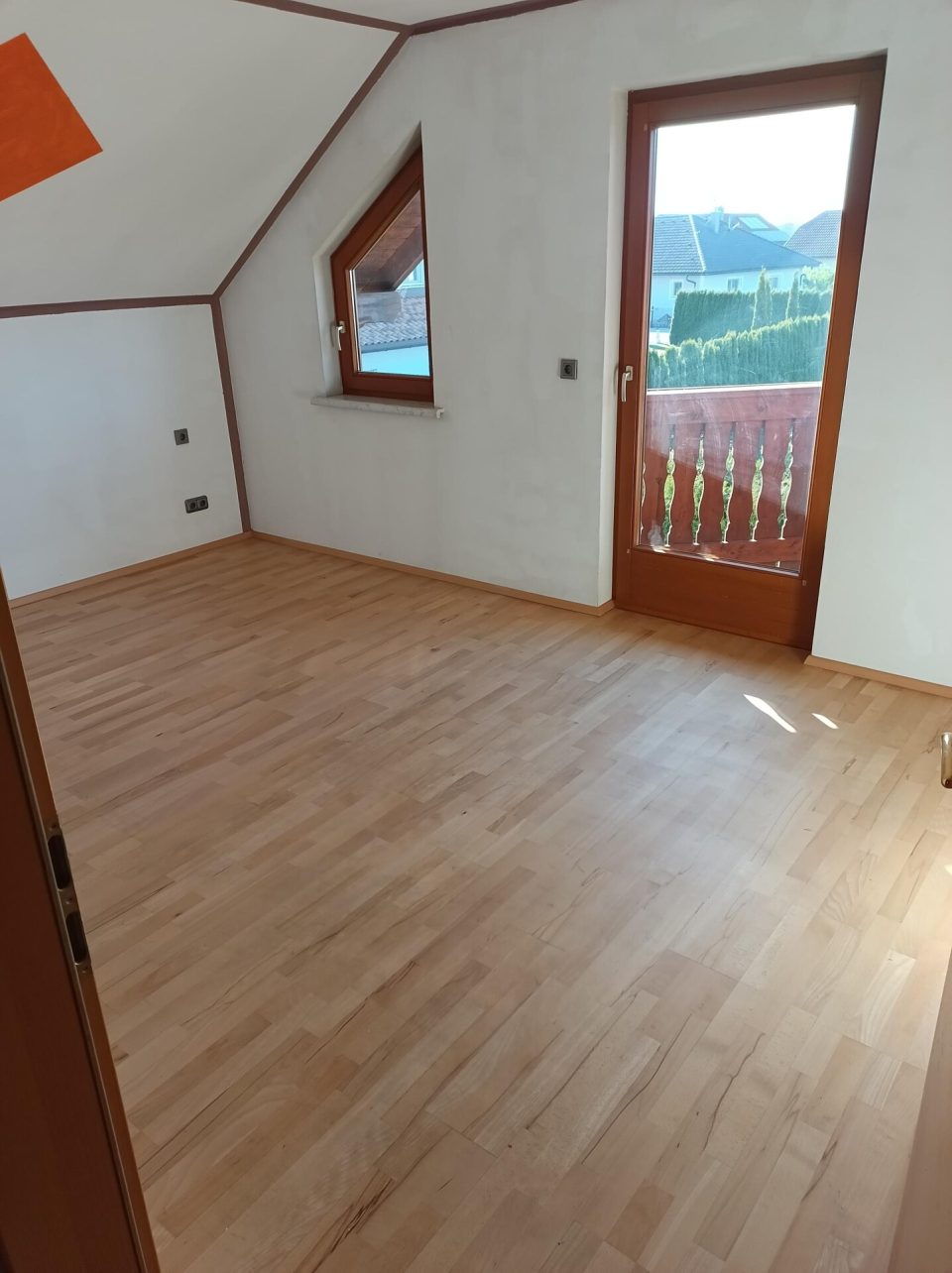 Gepflegtes Einfamilienhaus mit 7 Zimmern, Balkon, Garten und Garage in Mining, Bild 14 von 29