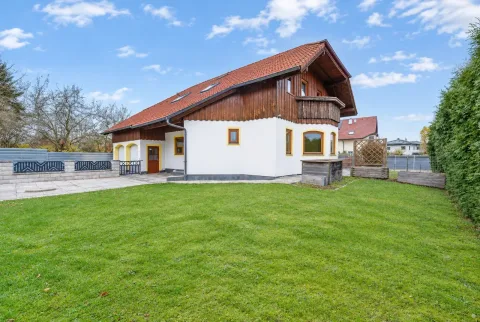 Einfamilienhaus in Mining, Bild 1 von 29