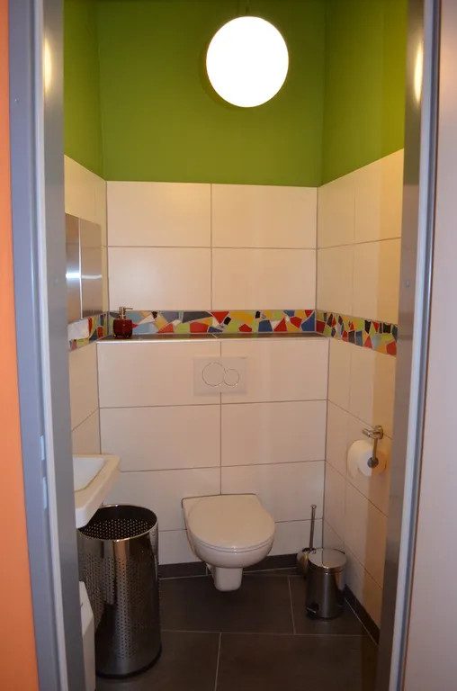 Repräsentatives Wohnhaus mit Geschäftsbereich und angrenzenden Veranstaltungsräumen, Bild 3 von 232