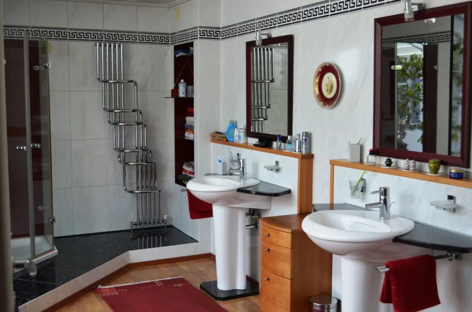 Repräsentatives Wohnhaus mit Geschäftsbereich und angrenzenden Veranstaltungsräumen, Bild 46 von 232