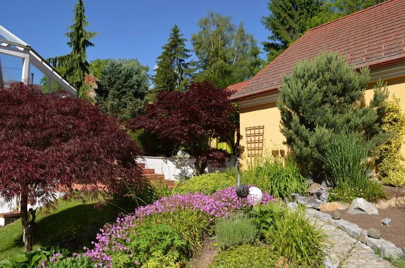 Repräsentatives Wohnhaus mit Geschäftsbereich und angrenzenden Veranstaltungsräumen, Bild 102 von 232