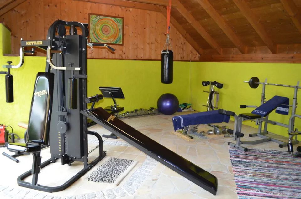Repräsentatives Wohnhaus mit Geschäftsbereich und angrenzenden Veranstaltungsräumen, Bild 114 von 232