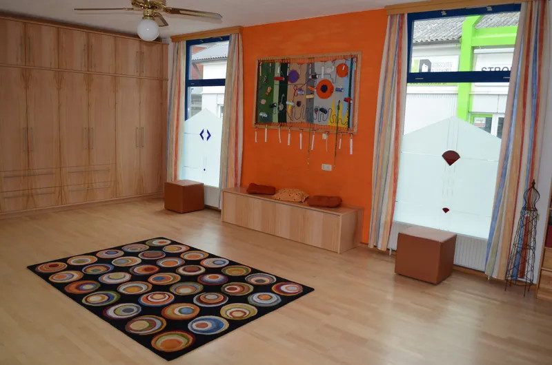 Repräsentatives Wohnhaus mit Geschäftsbereich und angrenzenden Veranstaltungsräumen, Bild 120 von 232