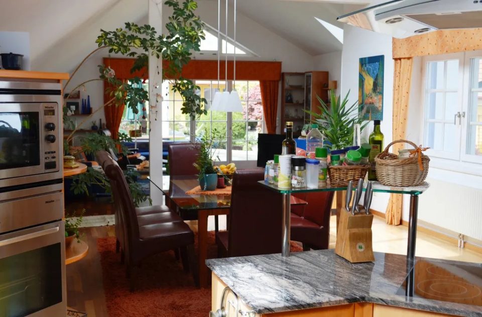 Repräsentatives Wohnhaus mit Geschäftsbereich und angrenzenden Veranstaltungsräumen, Bild 154 von 232