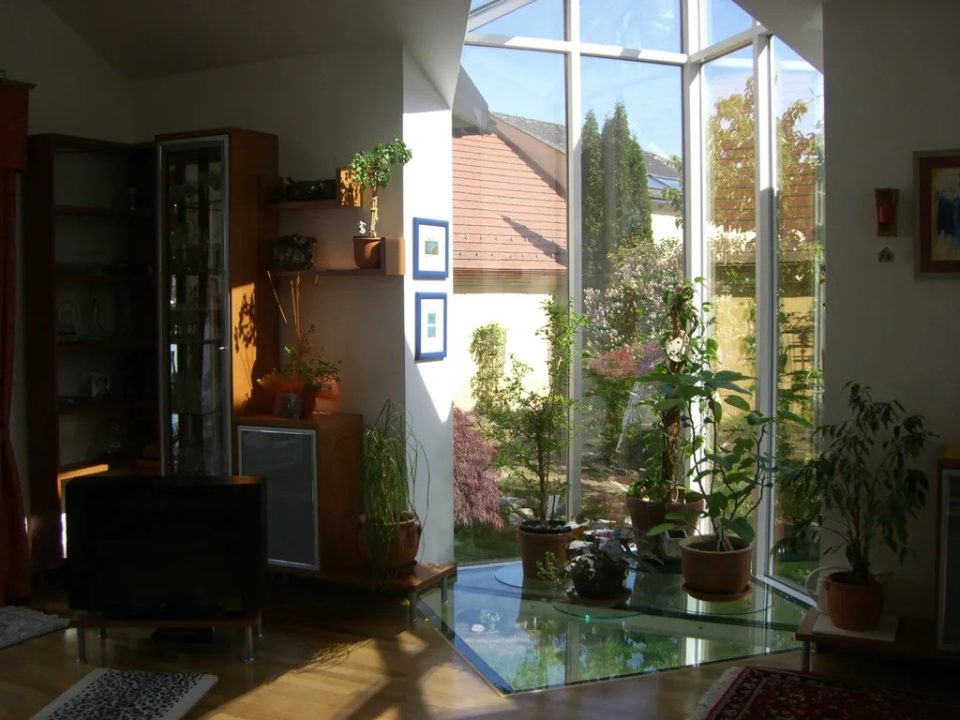 Repräsentatives Wohnhaus mit Geschäftsbereich und angrenzenden Veranstaltungsräumen, Bild 163 von 232