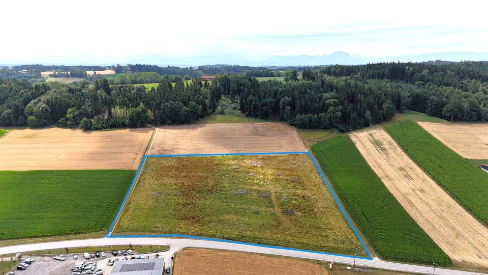Grundstück