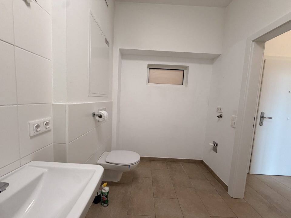 08 Badezimmer mit WC