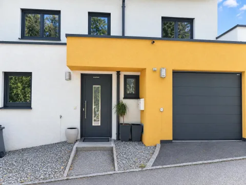 Reihenhaus in Kirchschlag bei Linz, Bild 2 von 23